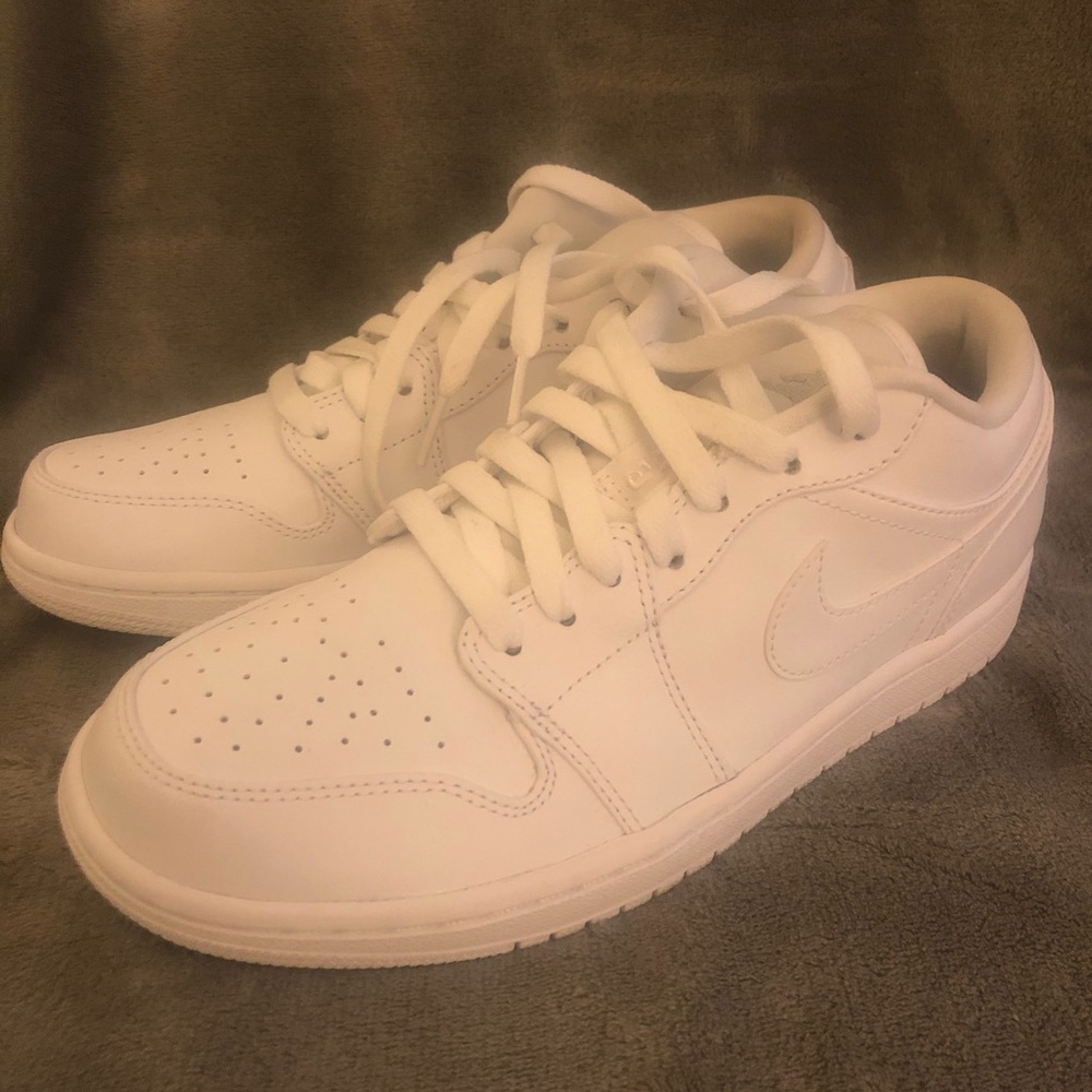 Nike Air Jordan Men’s White Sneaker